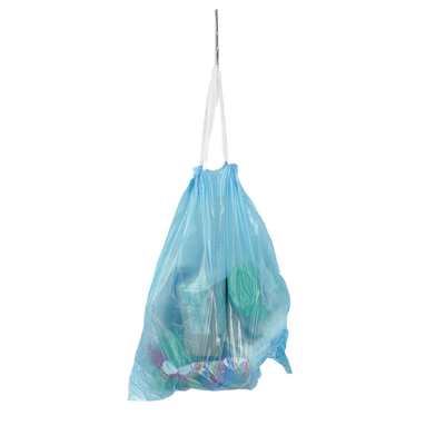 Eenmalig plastic vuilniszakje met trektouw voor het sorteren van afval op de werkplek