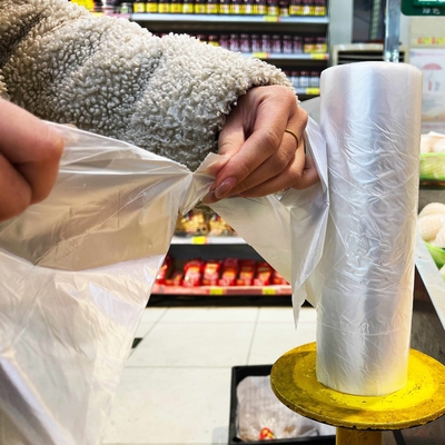 Gepersonaliseerde kleur HDPE plastic voedselverpakkingszak Rollen zakken met een aangepaste dikte