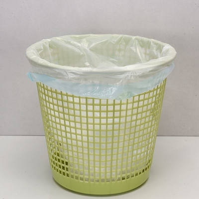 Vervaardiging van zwarte vuilniszakken met trekstreng HDPE/LDPE/LLDPE voor afval