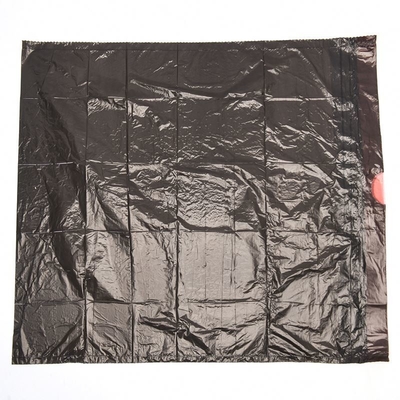 Verdikte huishoudelijke plastic zak met trektouw voor draagbare vuilnisinzameling in de keuken